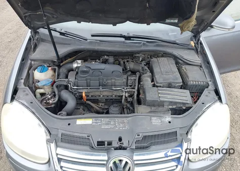 2005 Volkswagen Jetta Tdi z USA, uszkodzony, nr VIN 3VWST71K05M647895